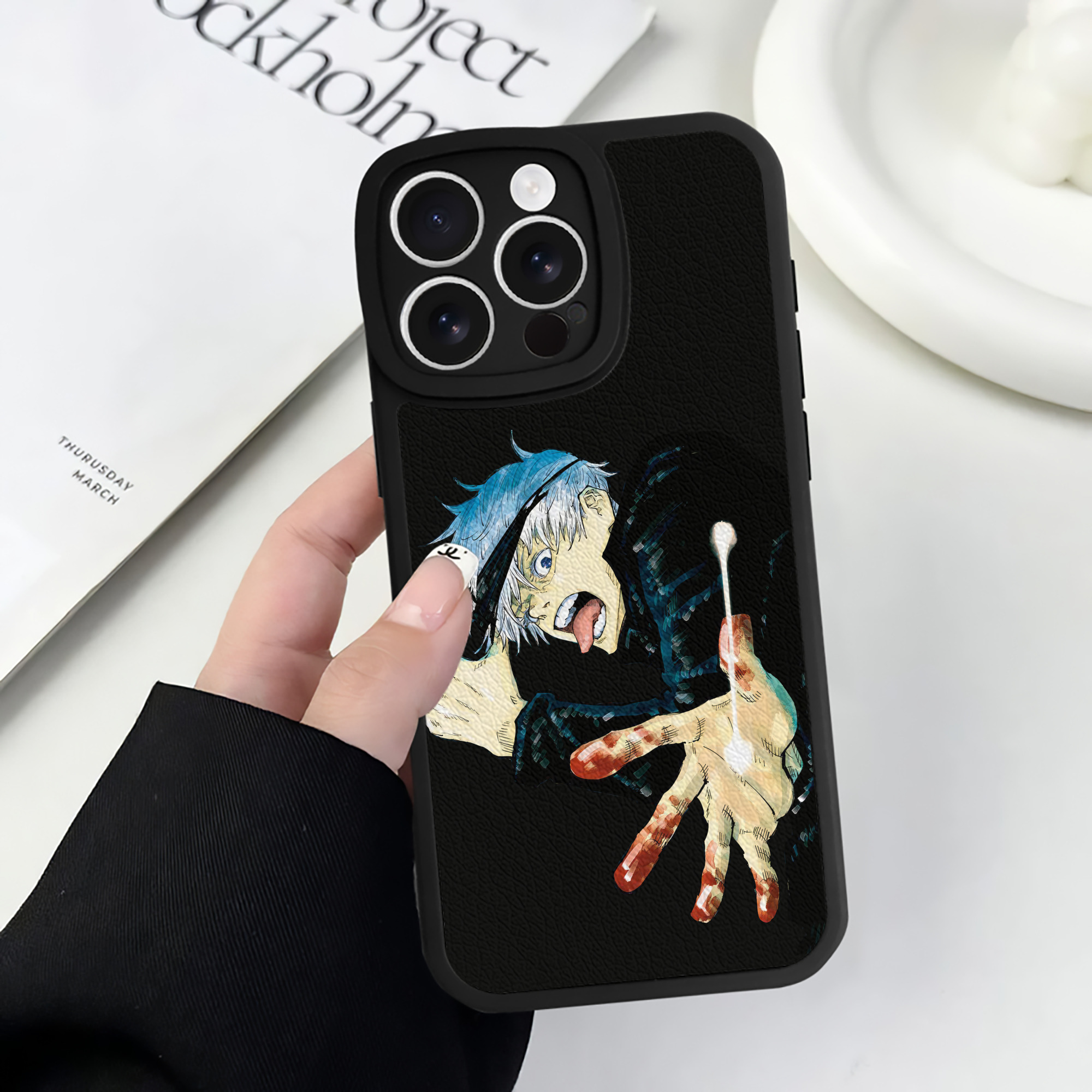 （画像用） 呪術廻戦 Jujutsu Kaisen 【iPhone 16シリーズ対応】シリコンスマホケース（レザー調） 材質：シリコン